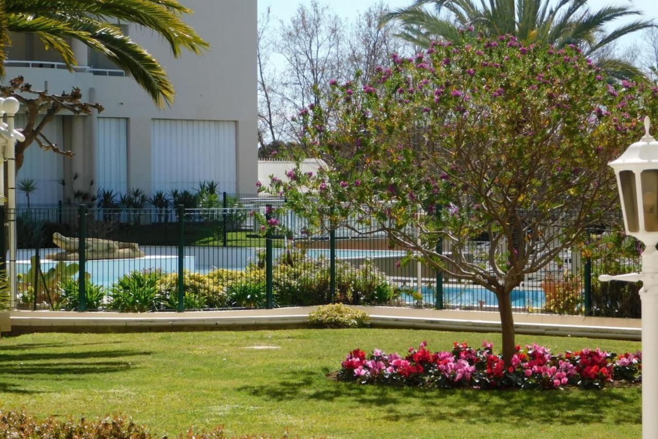 "T2 "Antibes Les Pins 3" Air Conditionned Sea View With Parking And Pool"アパートメント エクステリア 写真