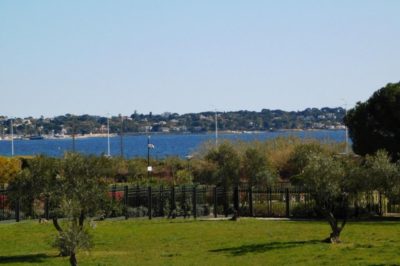"T2 "Antibes Les Pins 3" Air Conditionned Sea View With Parking And Pool"アパートメント エクステリア 写真